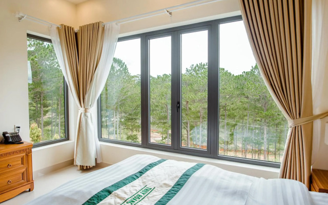 Thuy Hoang Nguyen Hotel Resort & Spa