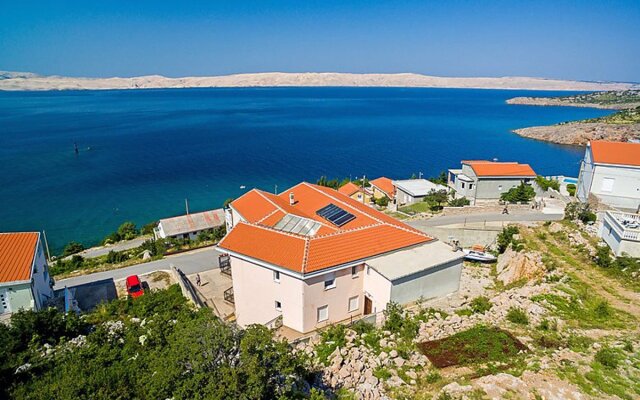 Apartment Delfin Karlobag 35749