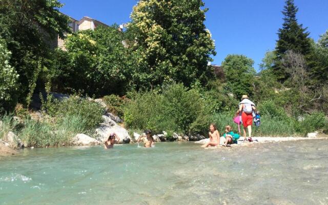 Nyons Centre Appart#1: charme, jardin, plage