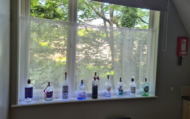 10 Valley View Lodge