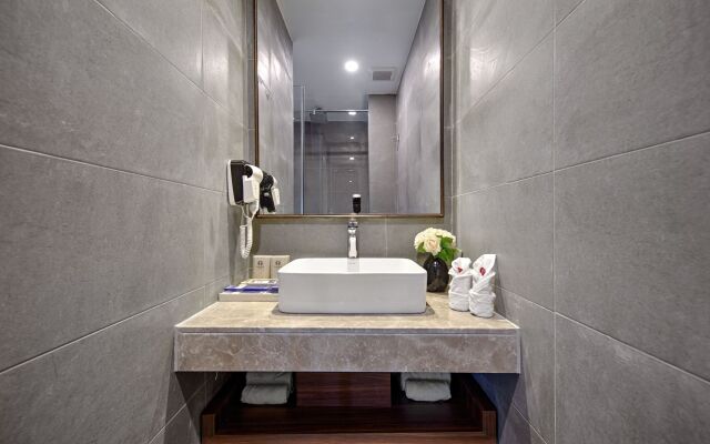 Halina Hotel & Apartment