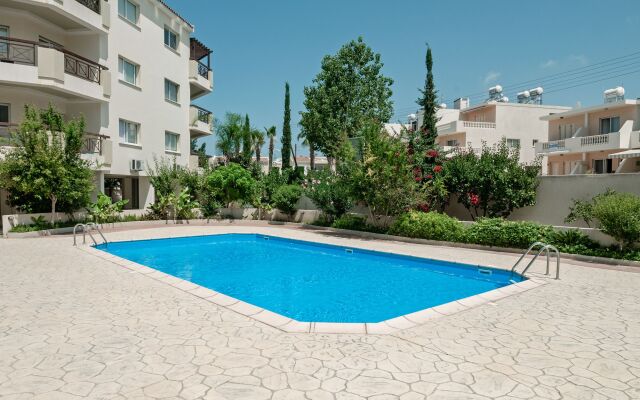 Artemis Cynthia Complex