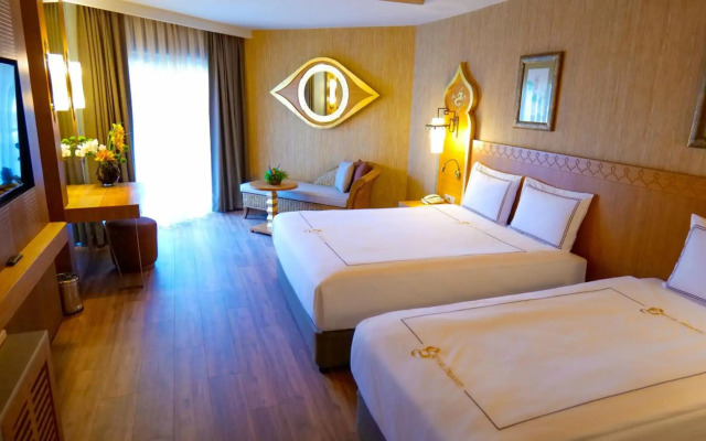 Royal Dragon Hotel – All Inclusive