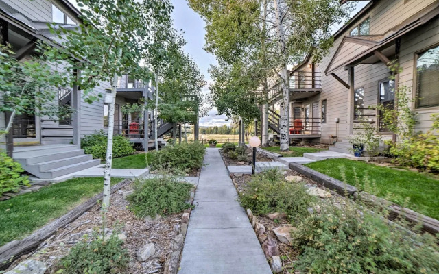 Pagosa Condo w/ Deck, 4 Mi to Hot Springs & Dtwn