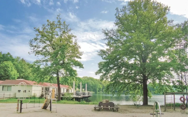 Beautiful Home in Rekem-lanaken With 3 Bedrooms and Wifi