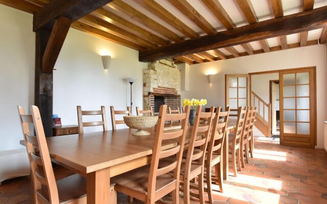 Tasteful Holiday Home in Sormery With Swimming Pool