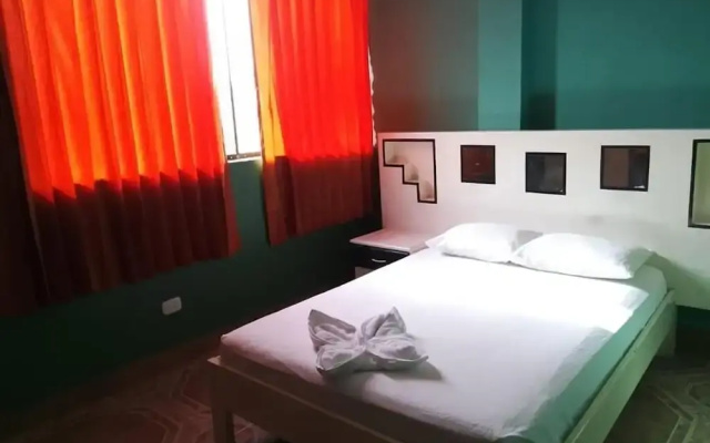 Plaza Jungle Hostel