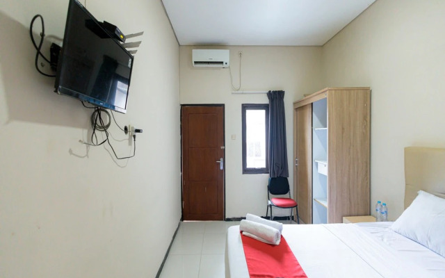 RedDoorz @ Osuko Residence Sukomanunggal Jaya