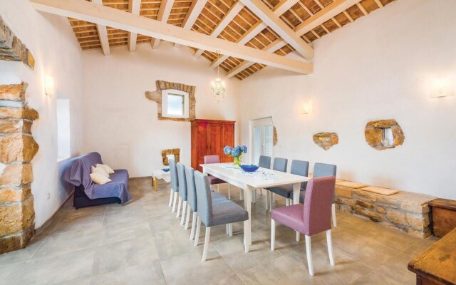 Stunning Home in Ruzici With Wifi and 3 Bedrooms