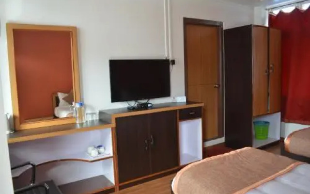 Orange Homestay