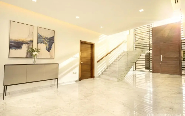 LUX - The Crystal Lagoon Villa