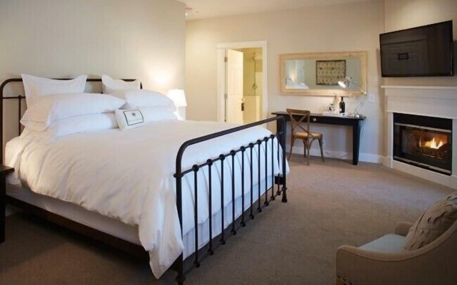 SummerWood Winery & Inn