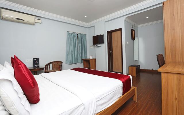 OYO 7552 Hotel SVM Grand