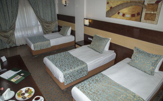 Mom Hotel