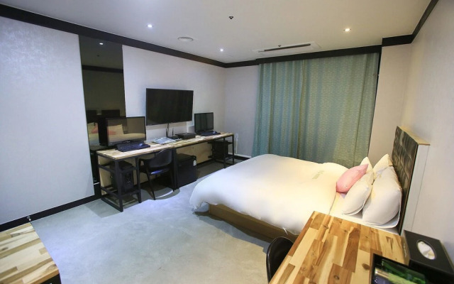Suwon Yeongtong SG Hotel