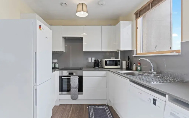 Retreat Private Rooftop 3 Bedroom Apartment