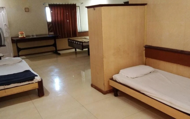 Hotel Meera