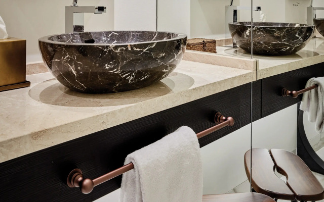 The Nikolai Hotel Hamburg, Leonardo Limited Edition