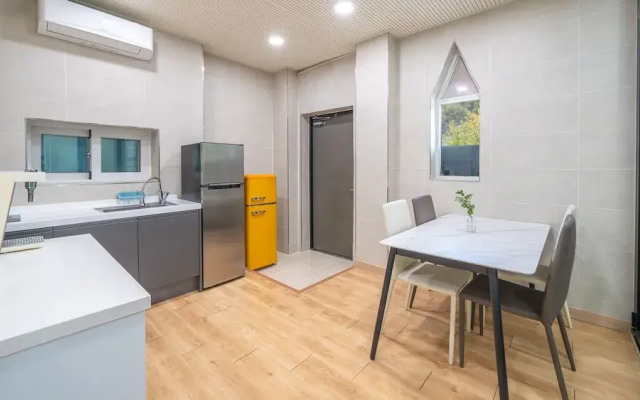 Gapyeong Ddel Poolvilla