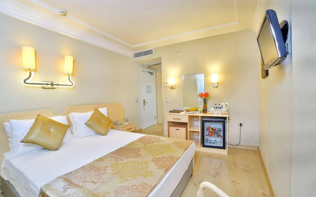 The Time Hotel Old City