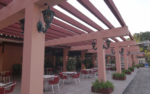 Villa Los Laureles
