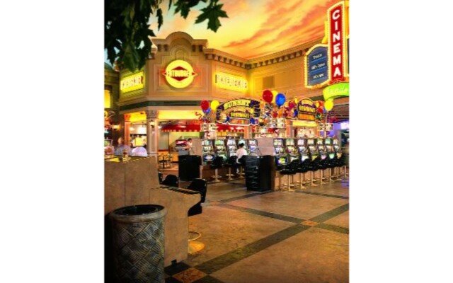 Sunset Station Hotel & Casino