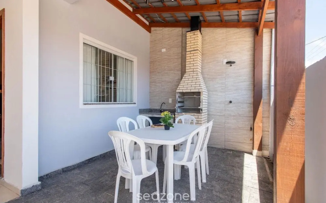 Casa 2Q c/ churrasq. 600m orla MCA0609
