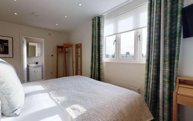 The Oxford Lodge six bedroom Oxford home