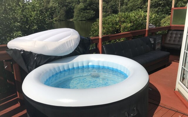 Sheraton On The Lake in Coghurst Holiday Park