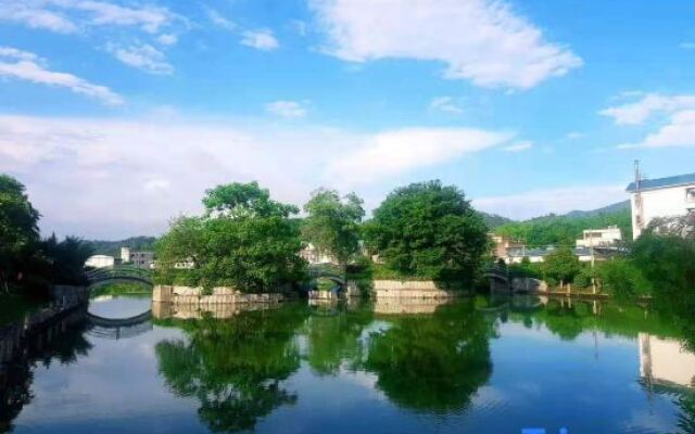 Yeyuan Hotspring Holiday Hotel