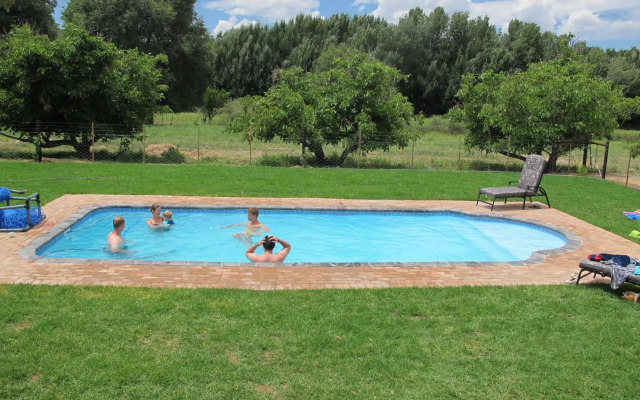 Ganora Guestfarm & Excursions