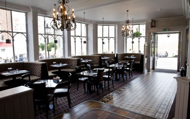 Clarion Collection Harte and Garter Hotel and Spa
