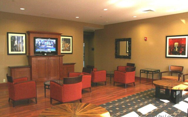 Hampton Inn New York - LaGuardia Airport