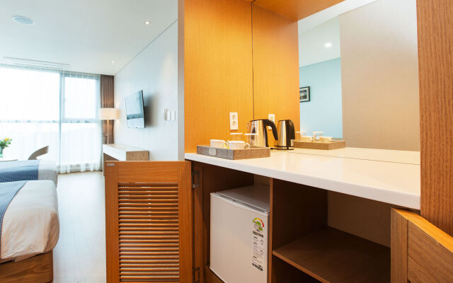 You Us Hotel