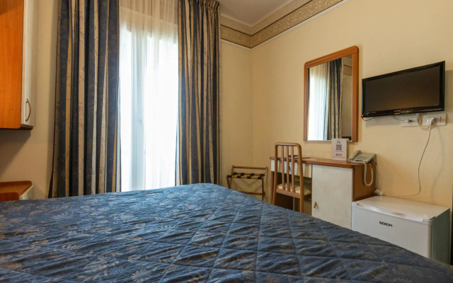 Hotel River
