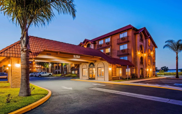 Lompoc Valley Inn & Suites