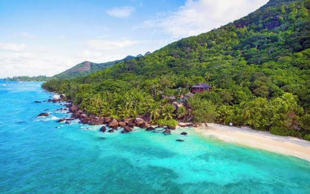 Labriz Silhouette Seychelles