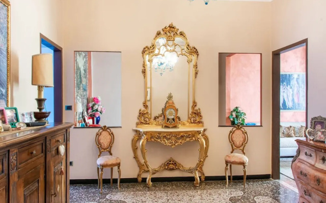 Elegant City-centre Flat