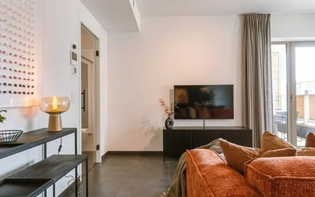 Cozy Apartment a Stone s Throw From the Beach