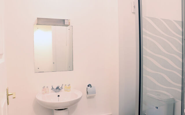 Iway Inn Hotel