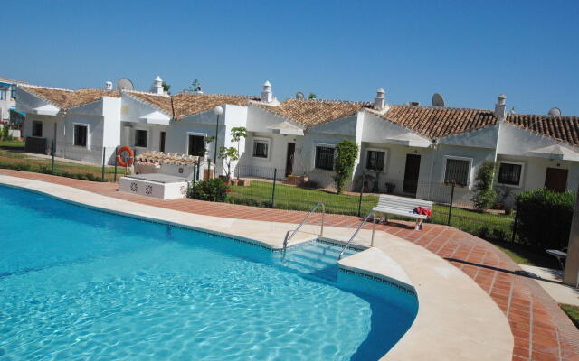 Cosy and bright frontline beach bungalow - Villa Pino - Mijas Costa - CS105