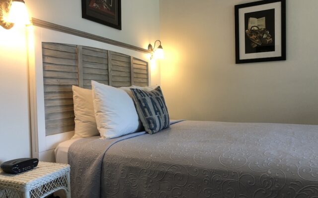 Knapps Narrows Marina & Inn