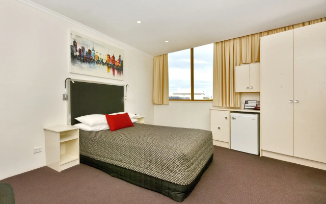 Atlantic Tower Motor Inn