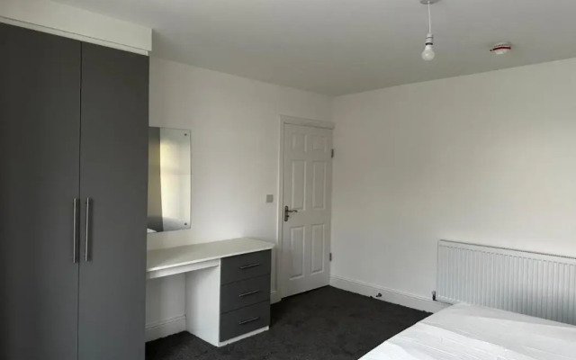 OYO Cheetham Hill Guest House