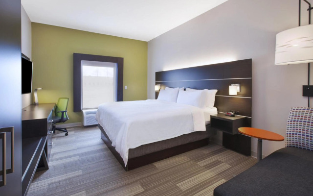 Holiday Inn Express Tiffin by IHG