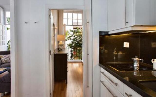 A relaxed bohemian vibe in Old town