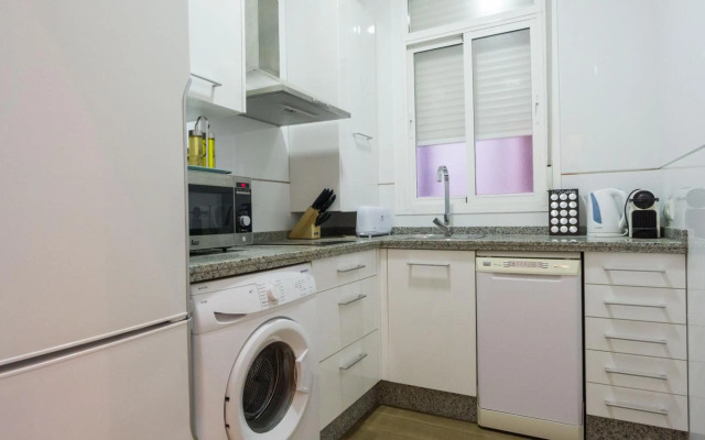 Giralda Dreams by RentalSevilla