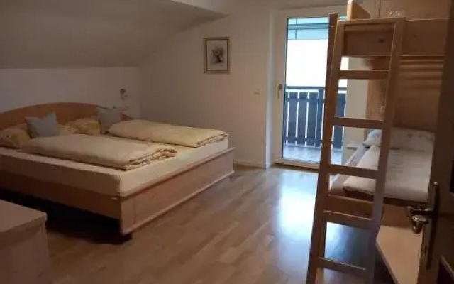 Haus Stolz