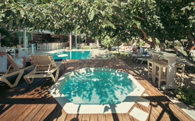 Georgia's Garden by Omilos Hotels
