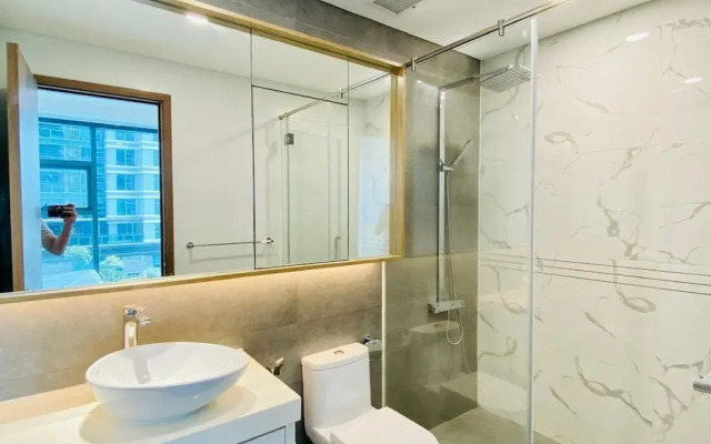 DongDong Apartment in Sunwah Pearl